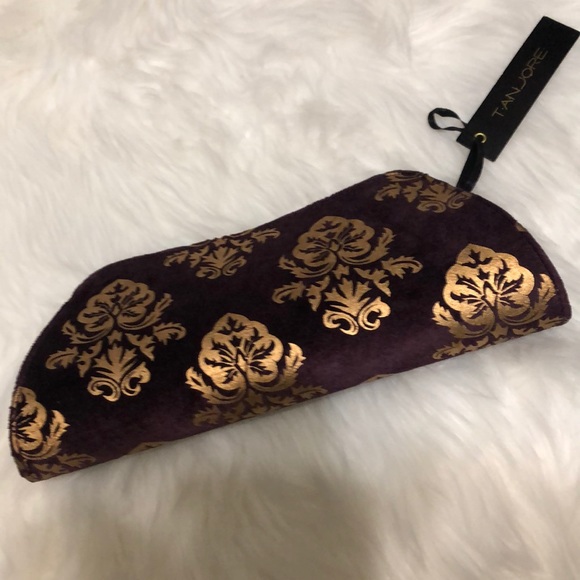 t•a•n•j•o•r•e Handbags - Tanjore unique evening clutch, NWT